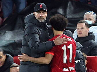 Klopp says Salah contract hold...